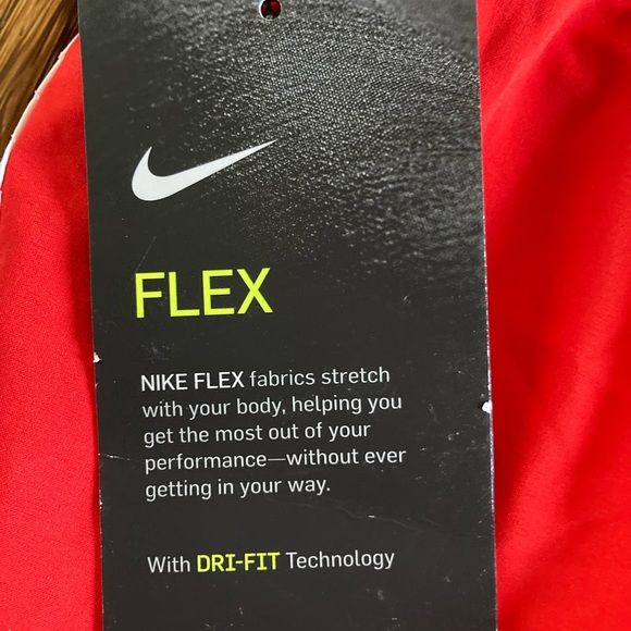 New with Tag Woman’s Nike Shorts with Brown Ivy League Logo - Picture 5 of 6